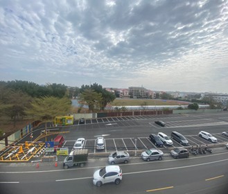 仁武高中平面停車場