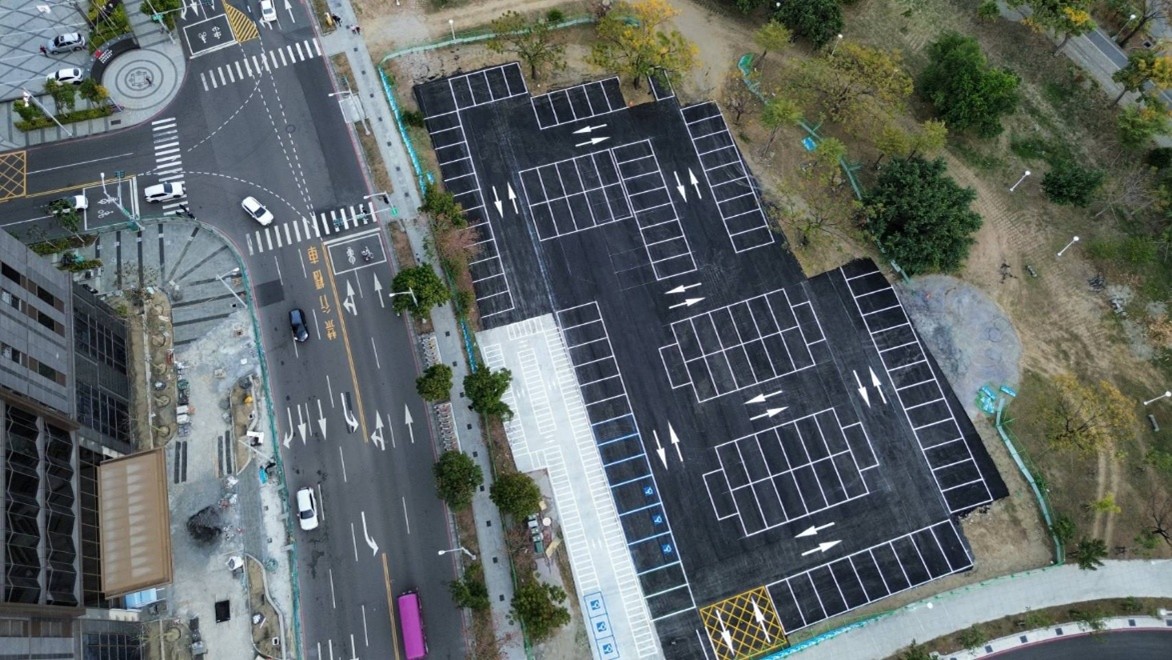 宜舍鼓山新德停車場