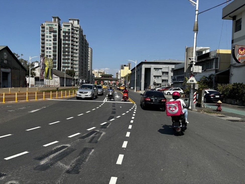 蓬萊路、臨海新路路口優化