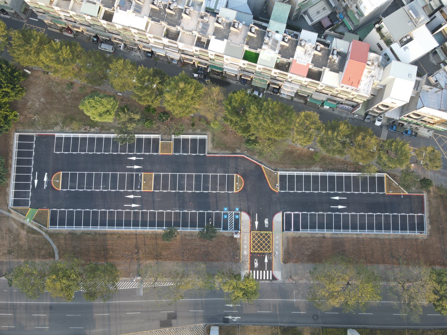 規劃興建公有路外平面停車場-高楠公路公有停車場