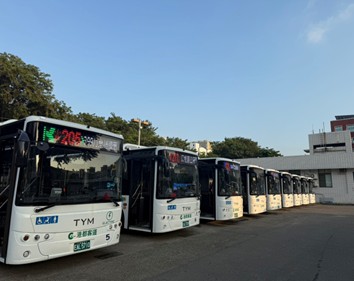 電動公車